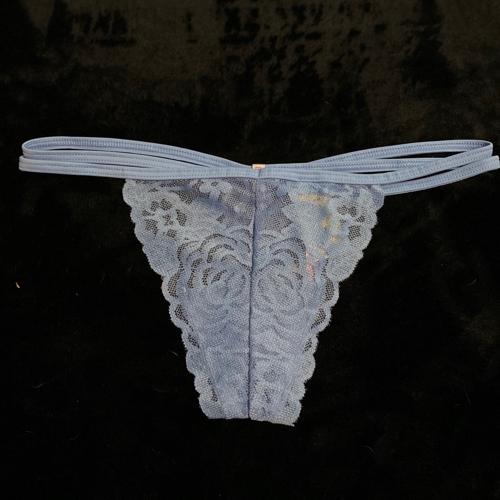 Victoria’s Secret sexy blue thong